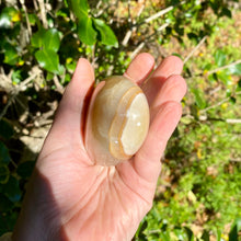 Load image into Gallery viewer, Honey Calcite Freeform