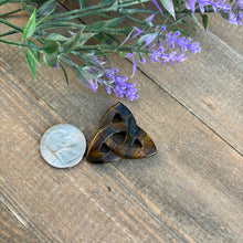 Load image into Gallery viewer, Tigers Eye Triquetra