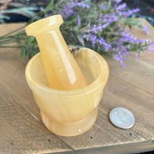 Load image into Gallery viewer, Yellow Calcite Mortar and Pestle