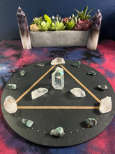 Load image into Gallery viewer, Triangle Crystal Grid (Black)