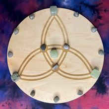 Load image into Gallery viewer, Triquetra Crystal Grid