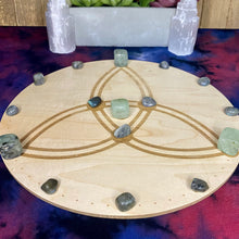 Load image into Gallery viewer, Triquetra Crystal Grid