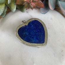Load image into Gallery viewer, Lapis Lazuli Floral Pendant Necklace
